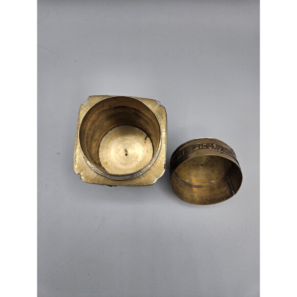 Vintage CHINESE ENAMELED Brass TEA CADDY JAR Amber Lucite Topper Lid Scene - Picture 6 of 9